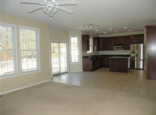 5 Palisades Rd, Old Bridge, NJ 08857