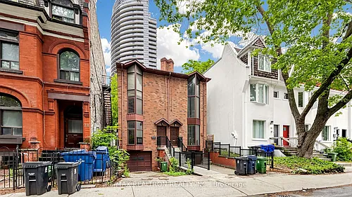 30 McGill St Photo 1