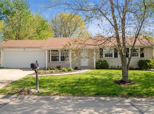5 Stonehenge Ct, Saint Charles, MO 63303