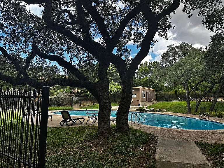 11722 Cap Rock — Photo 9
