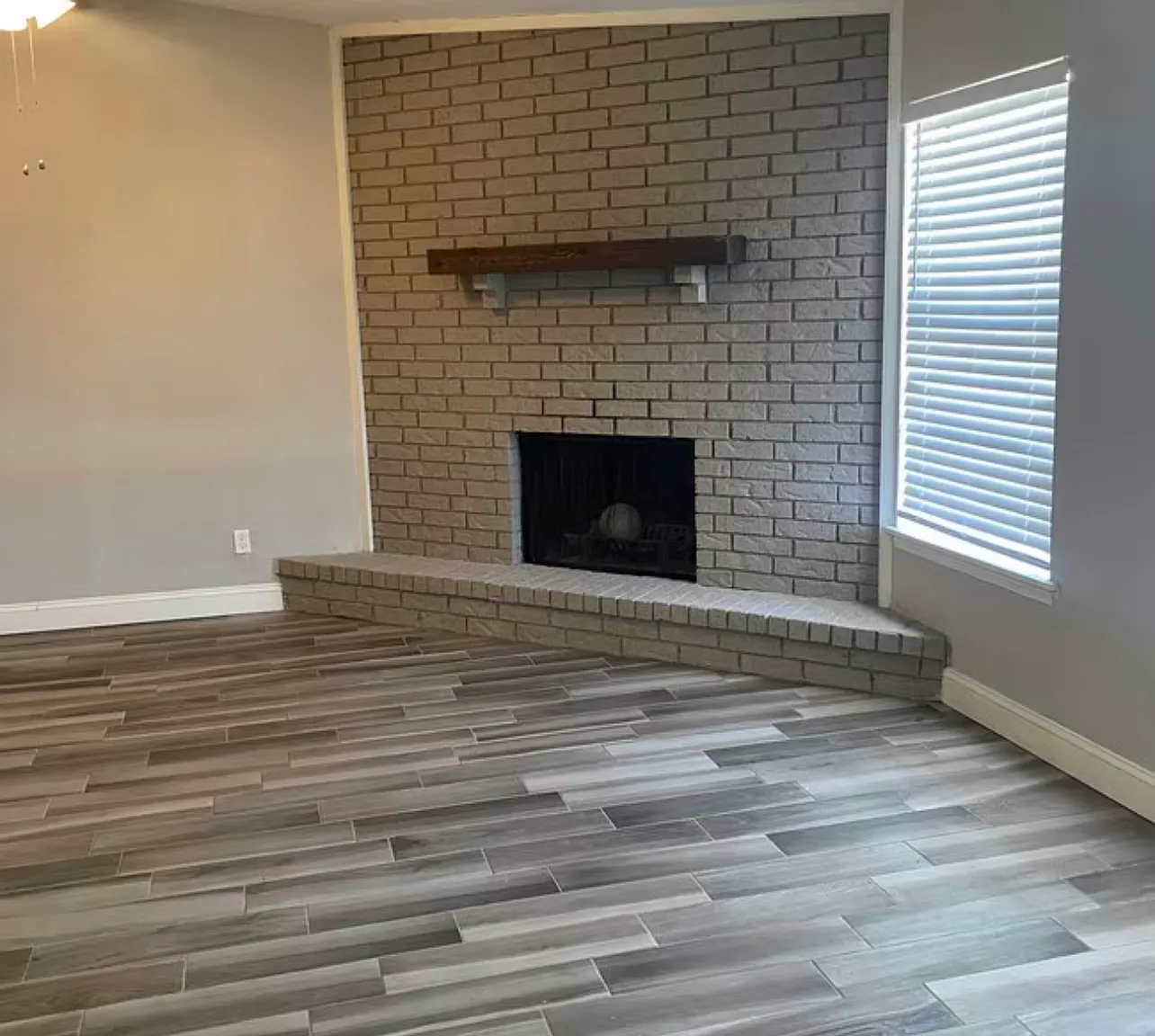 2 bed, 1.5 bath, 1100 sqft, $900 — Photo 1