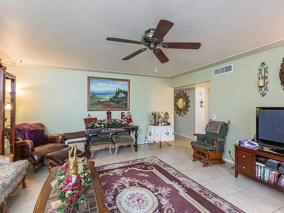 3rd image of 707 N 55th Pl