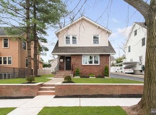 15 Walnut St, Rutherford, NJ 07070