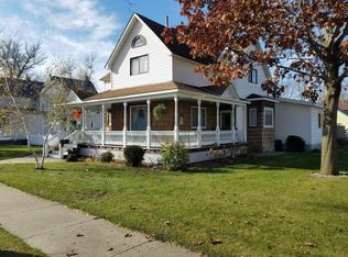 1260 5th Ave, Windom, MN 56101