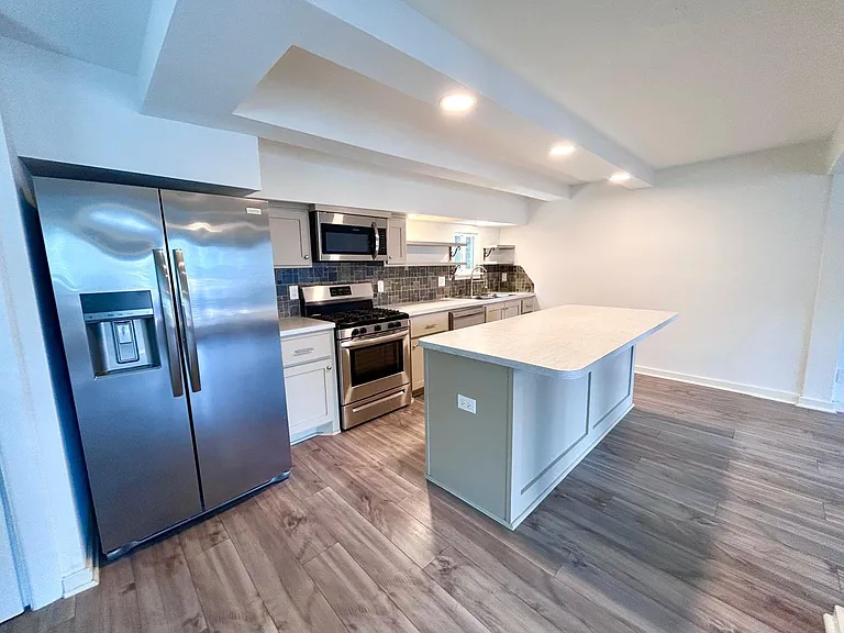 2012 Elmen St #1 — Photo 4