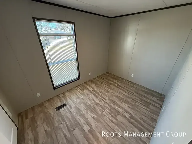 137 Eldridge Ln #137 — Photo 9
