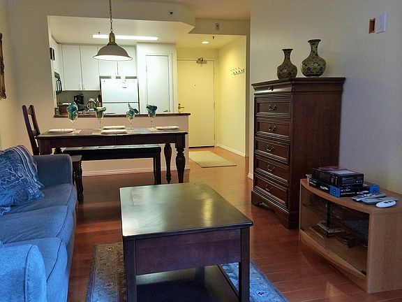 3rd image of 240 Lombard St APT 528