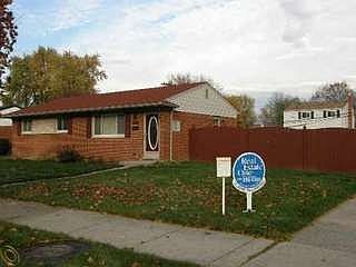 2nd image of 9893 McKinley St