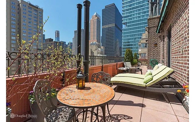 Sold by Douglas Elliman | media 10