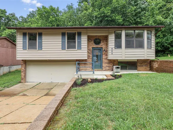 862 Country Haven Dr, Imperial, MO 63052
