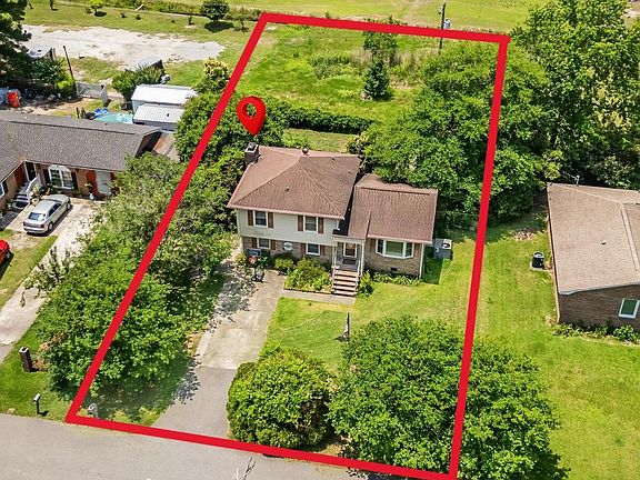 2nd image of 3905 Heron Circle