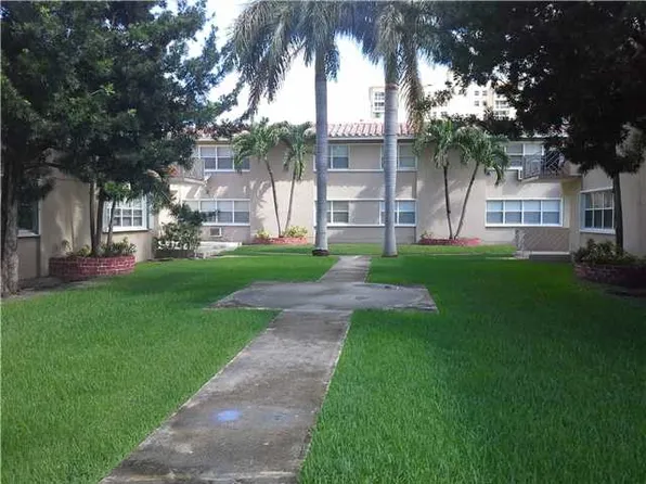 1633 N Treasure Dr #C1, North Bay Village, FL 33141