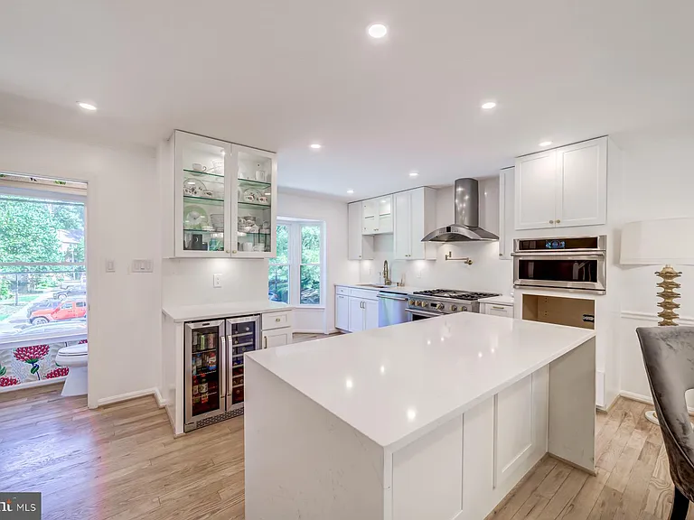 8 Carriage House Cir — Photo 35