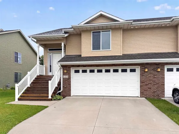 1375 Whipple Ct, North Liberty, IA 52317