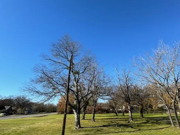 1818 S Montgomery St, Sherman, TX 75090