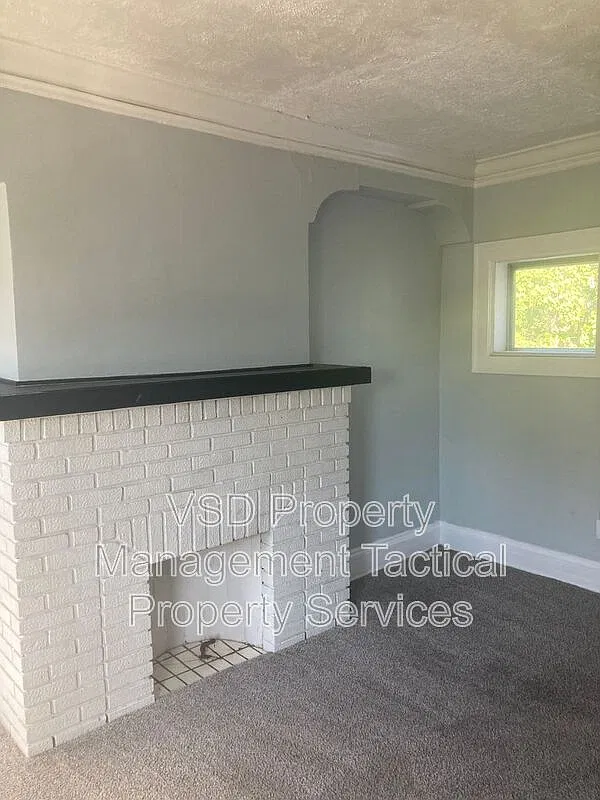 2 bed, 1.0 bath, 1035 sqft, $695 — Photo 4
