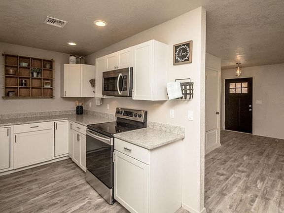 5th image of 4161 Colville Dr