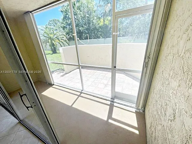1548 SE Royal Green Cir #108 — Photo 11