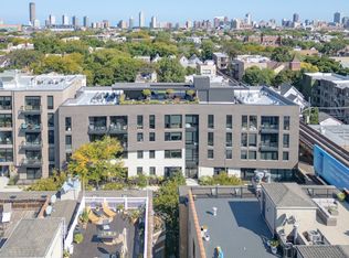 The Topaz, Chicago, IL 60657