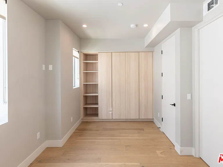 1144 Detroit St #7 — Photo 16
