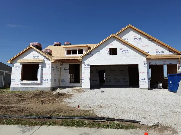 1400 Periwinkle PASS, Oconomowoc, WI 53066