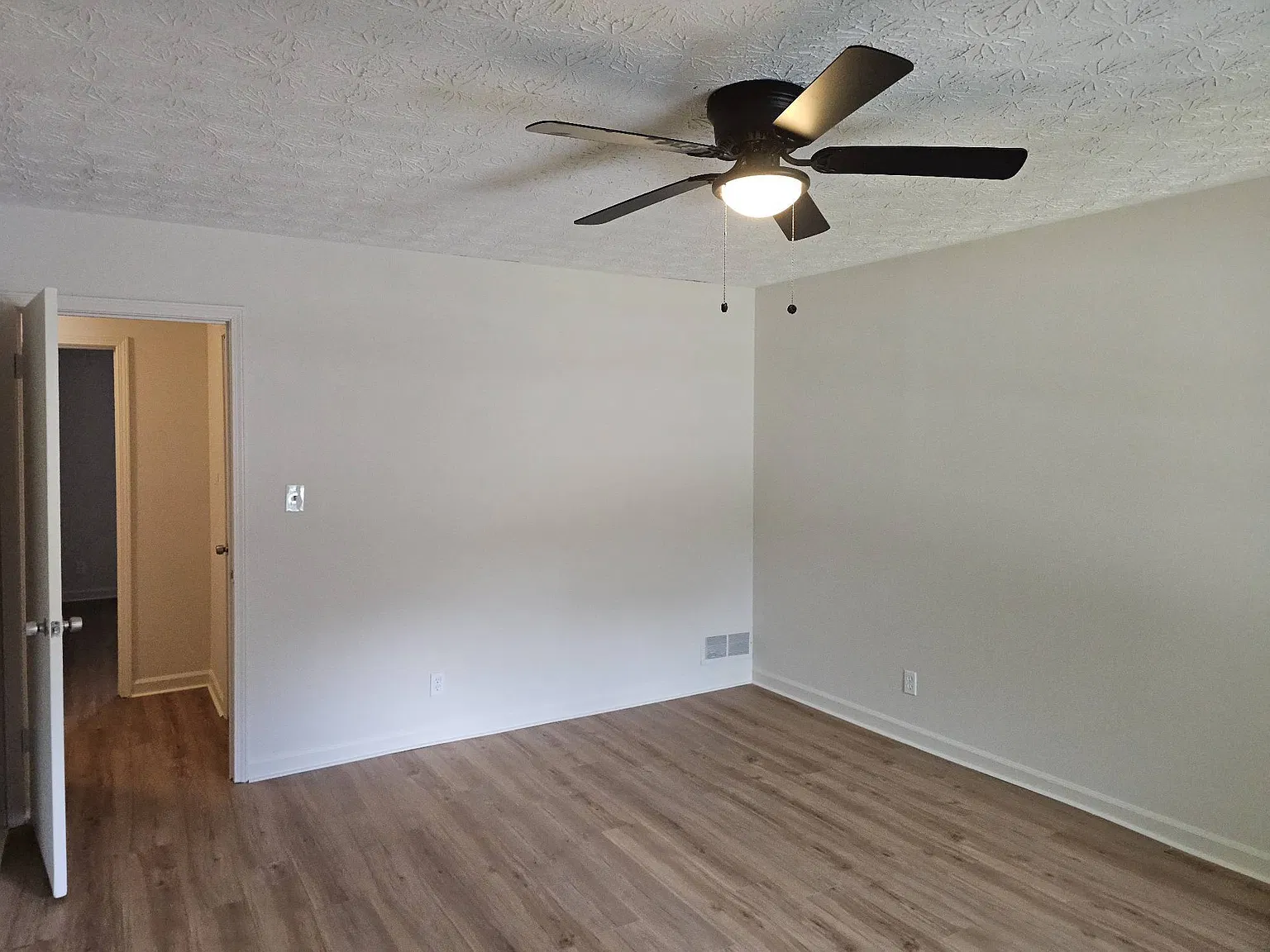 490 South Jeff Davis Drive, Unit C - 1 — Photo 2