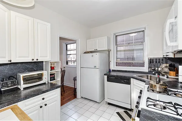 Sold by Fillmore | media 9