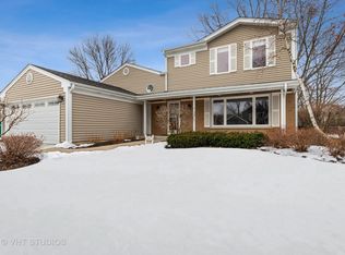 647 Caren Dr, Buffalo Grove, IL 60089