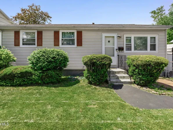 327 Manchester Road, Schenectady, NY 12304