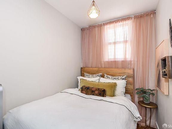 5th image of 1905 Laguna St APT 306