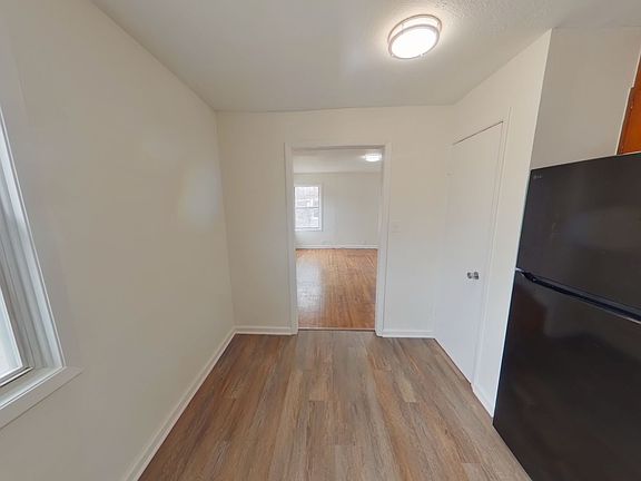 4th image of 2611 E Shadybrook Ln