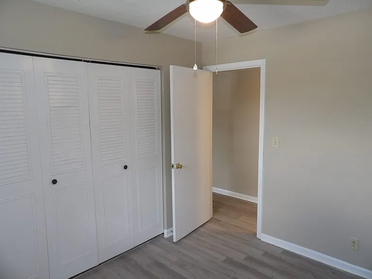 430 Harrodswood Rd #30 — Photo 28