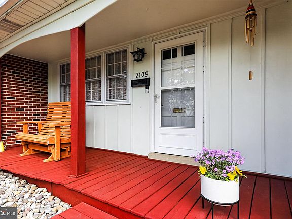 5th image of 2109 Dombey Rd