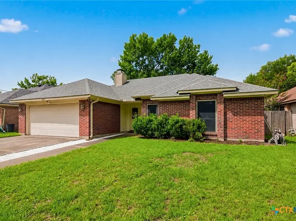 217 Spur Dr, Victoria, TX 77904
