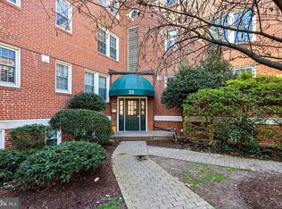 22 S Old Glebe Rd #201D, Arlington, VA 22204