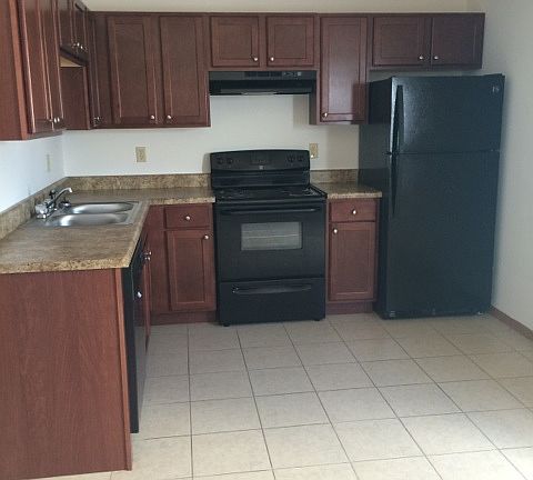 4th image of 405 Prairie Hills Ct
