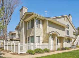 2 Sussex Ct, Bedminster, NJ 07921