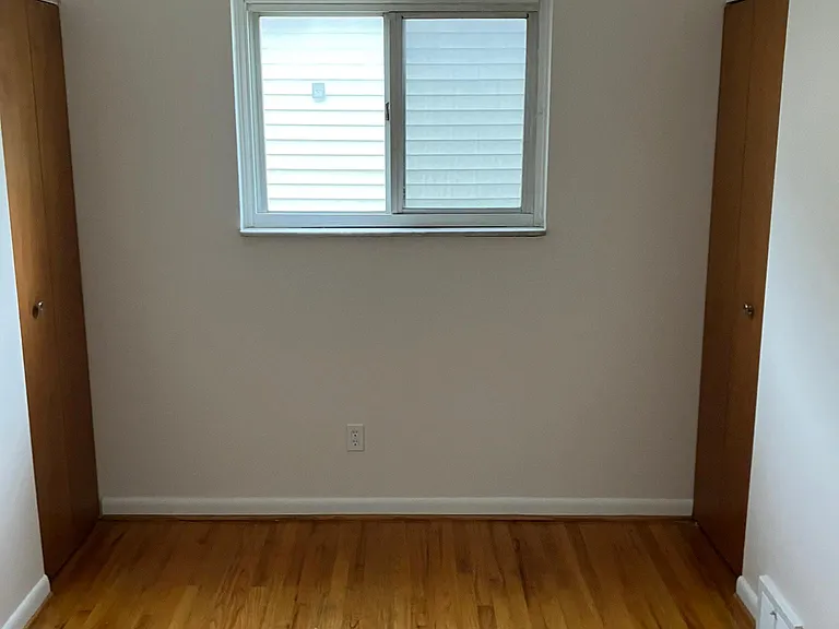 8440 Doncaster Dr — Photo 16