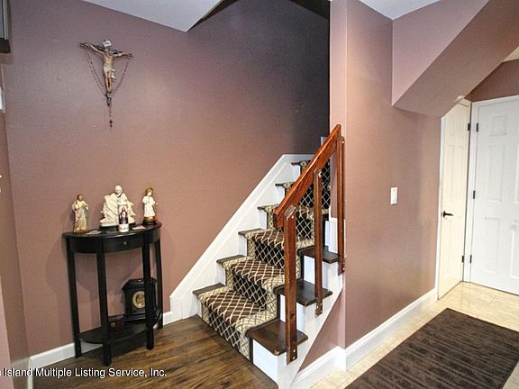 4th image of 454 Caswell Ave #2