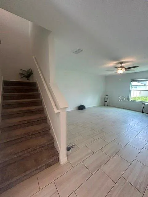 6 bed, 3.0 bath, 3092 sqft, $3,650 — Photo 4