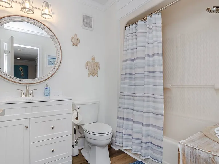 2504 N Lumina Ave #C — Photo 26