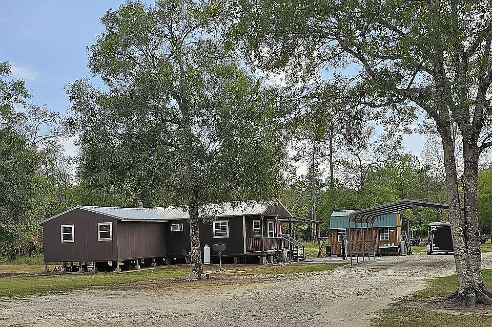935 County Road 112, Devers, TX 77538 Zillow