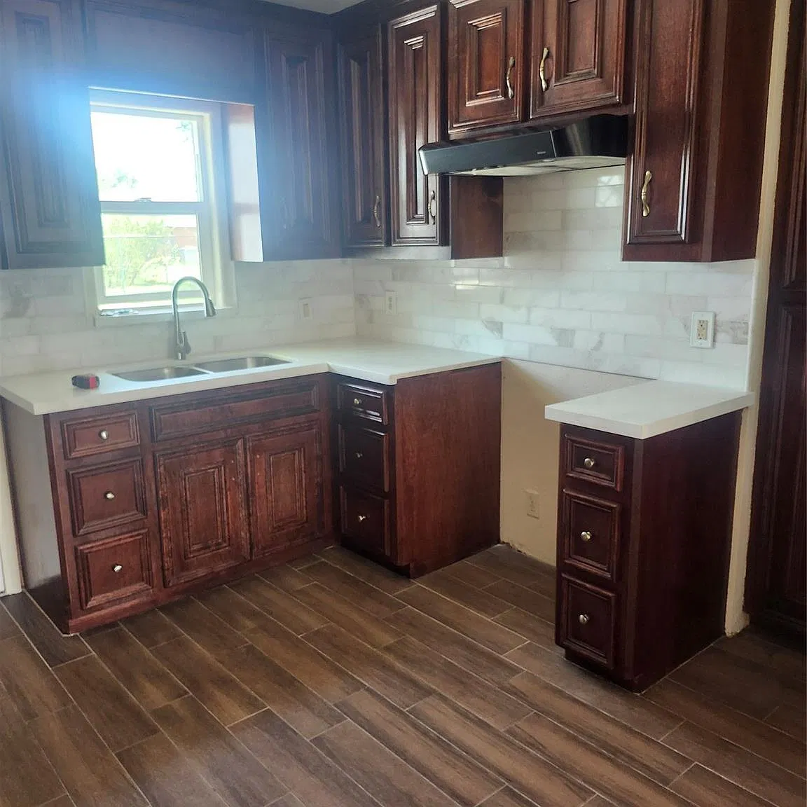 4 bed, 2.0 bath, 1207 sqft, $1,600 — Photo 4