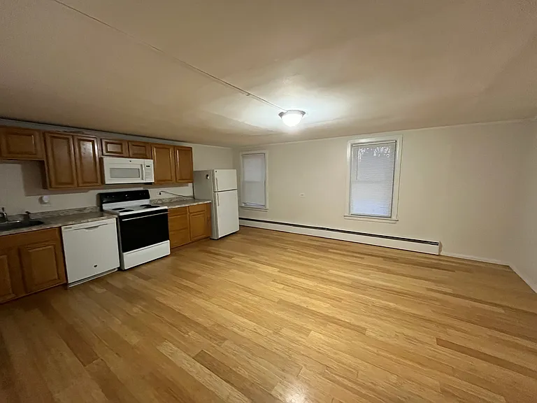 539 Bloomingrove Dr #9 — Photo 1