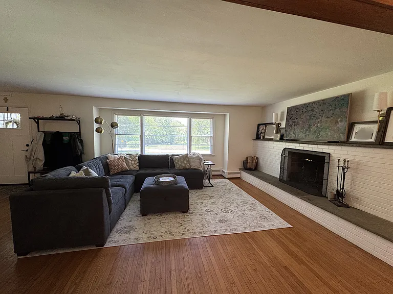 306 County Line Rd — Photo 3