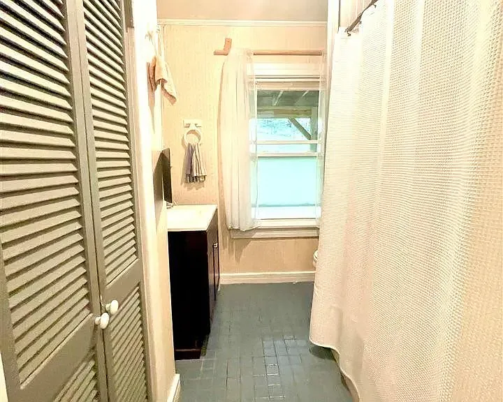 4 Underwood St #3 — Photo 8