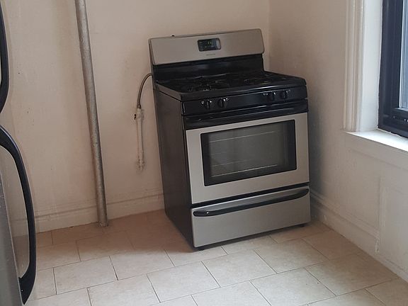 2nd image of 883 Franklin Ave APT 4D