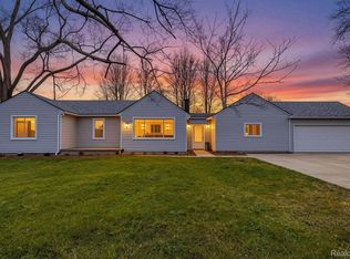 8210 Westpoint St, Taylor, MI 48180