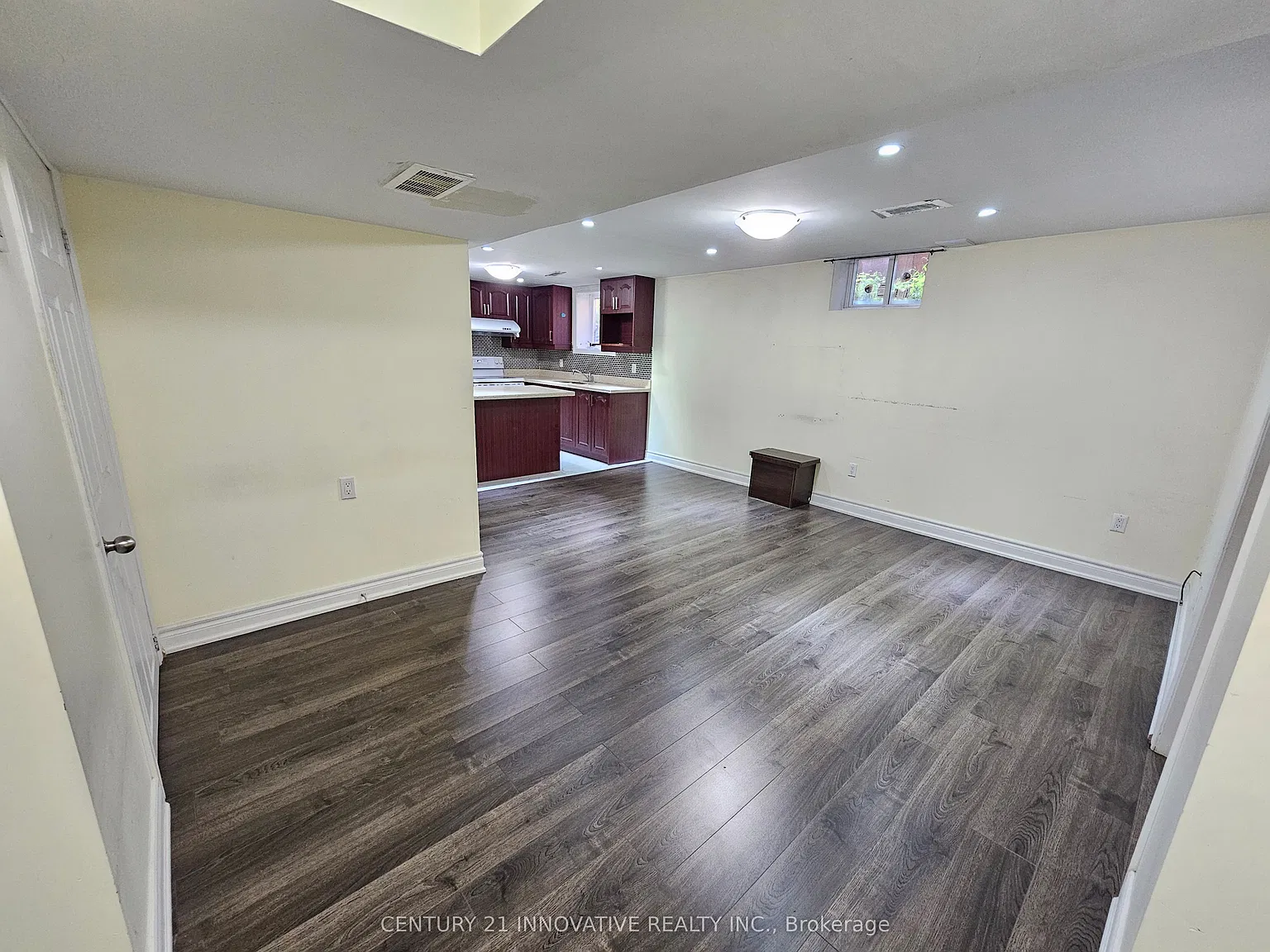 2 bed, $1,800 — Photo 3