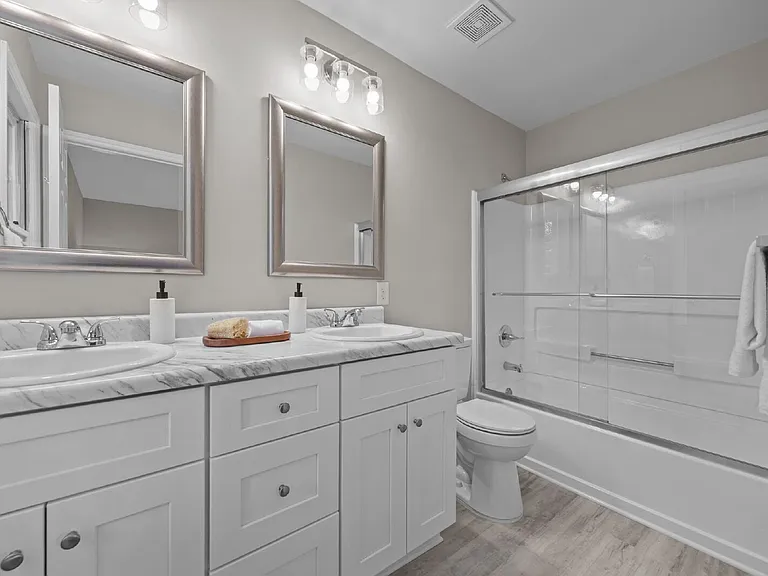 4804 Tolley Ct — Photo 24